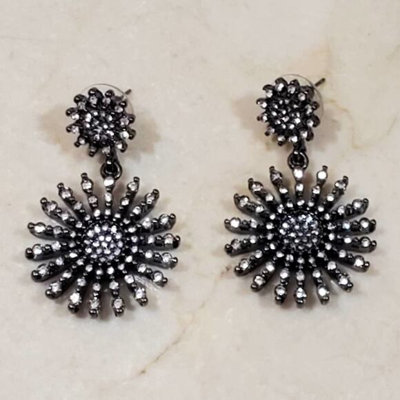 Lucky Brand Jewelry - LUCKY brand Starburst drop chandelier earrings
